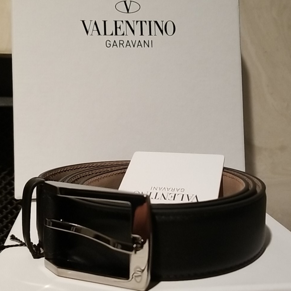 NWT Valentino Garavani belt